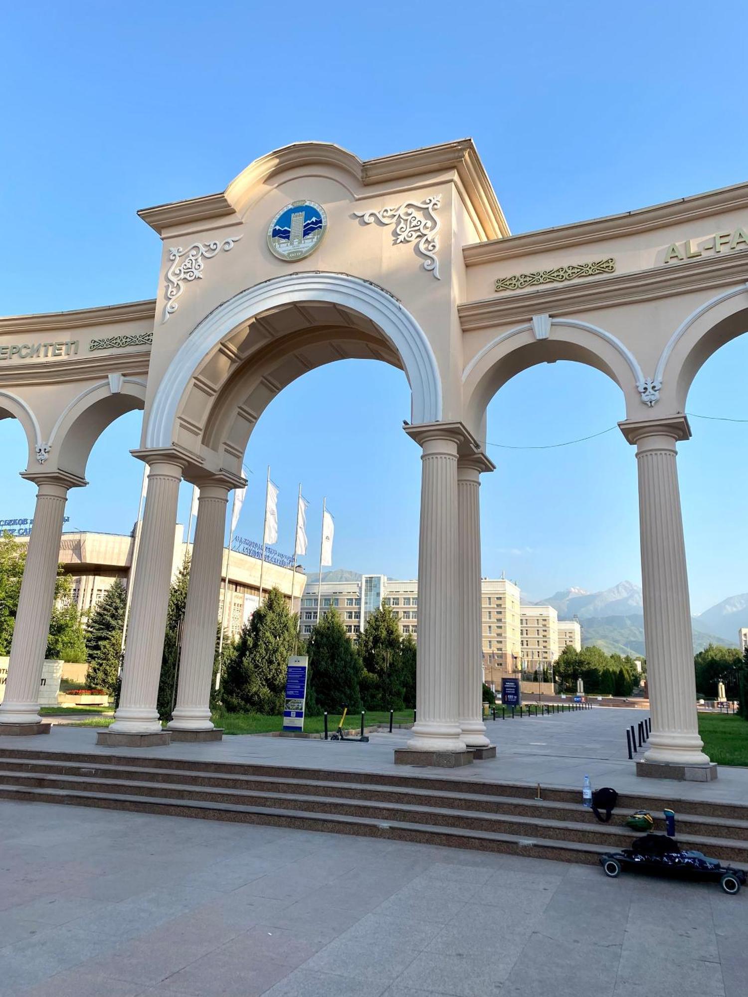 Стильная Студия Shadow Атакент Almaty Esterno foto